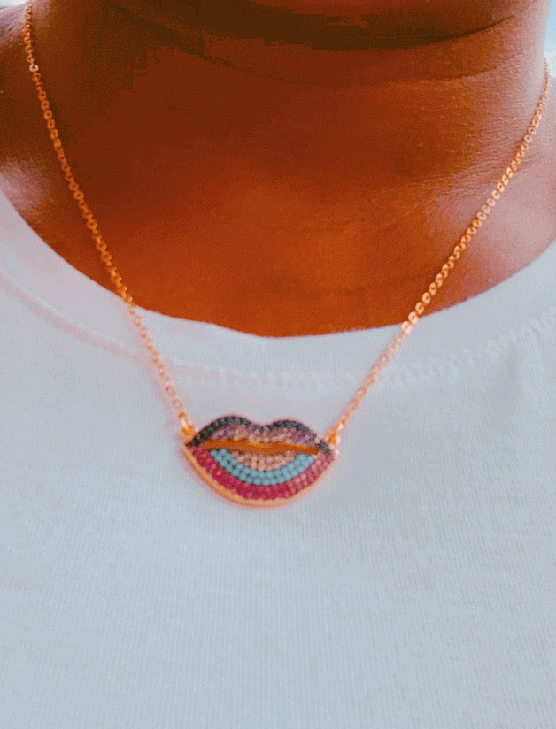 Kiss Me Necklace - Love Be Jewels